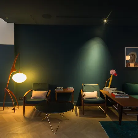 Coq Hotel