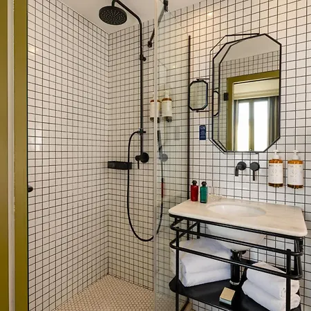 Coq Hotel