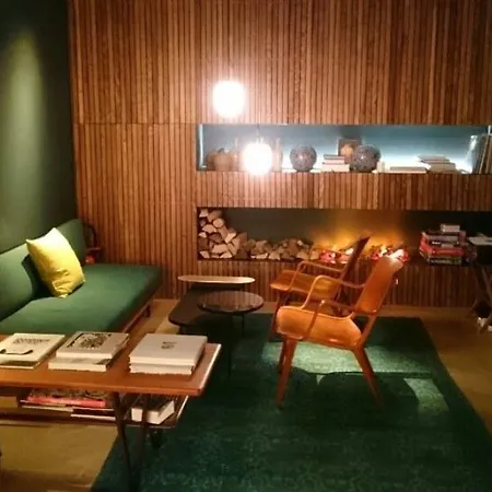 Coq Hotel