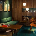 Coq Hotel