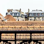 Coq Hotel