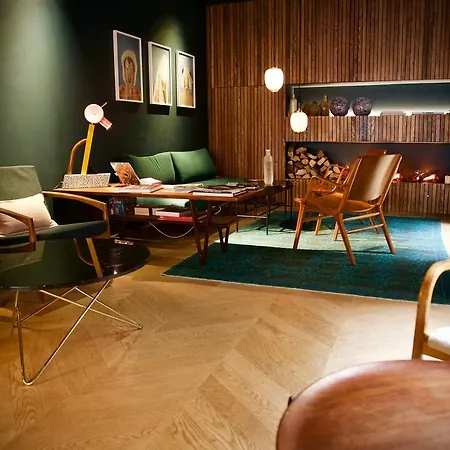 Coq Hotel 4*
